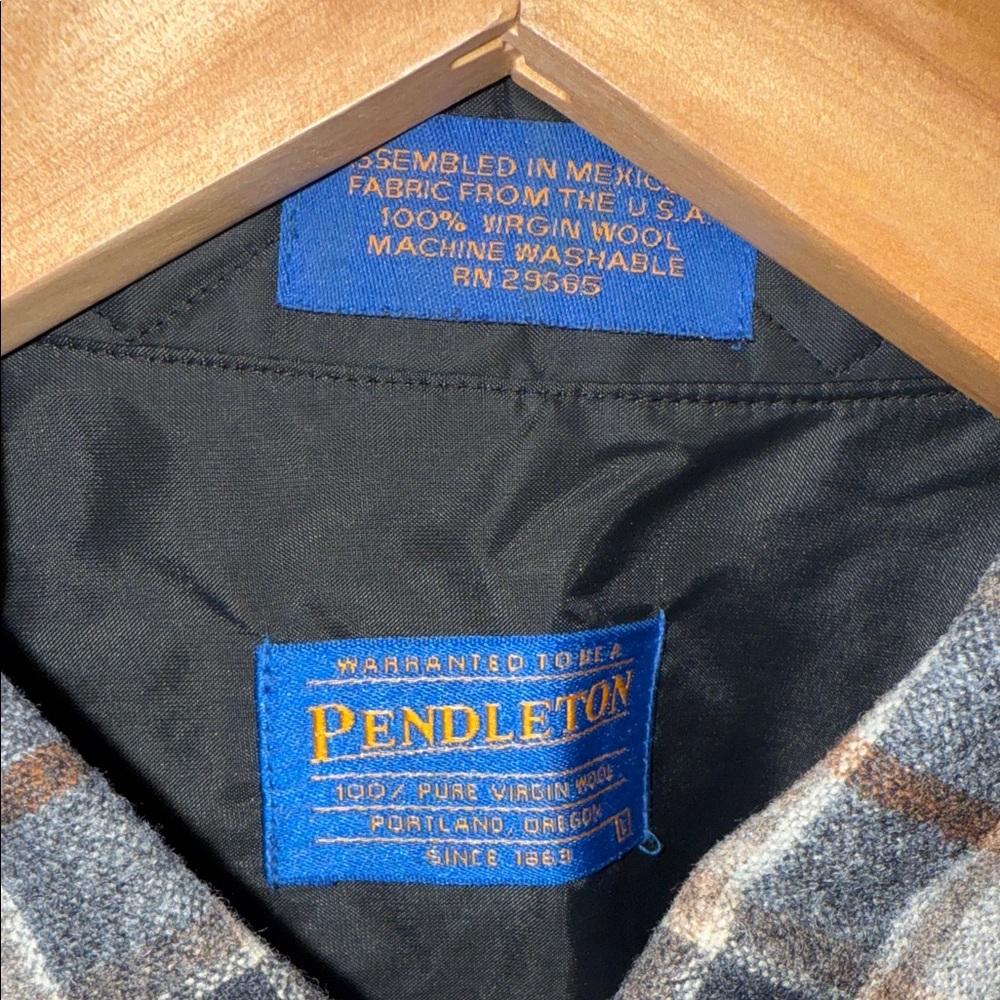 Vtg Pendleton 100% Worsted Wool Button Up Shirt G… - image 2